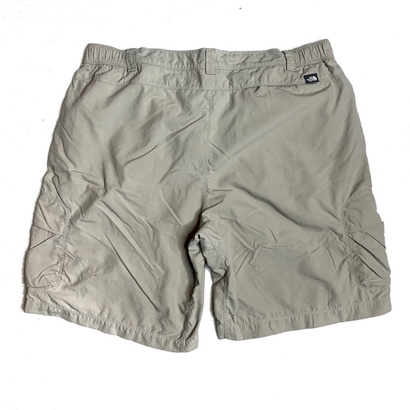 The North Face Men’s Shorts Size XL - Picture 2 of 4